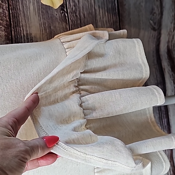 ALYA SHORT SLEEVE DOUBLE RUFFLE TIERED PULLOVER TOP - Picture 9 of 12